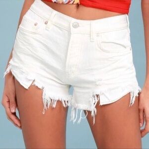Free People We the Free loving good vibration white distressed shorts size 27